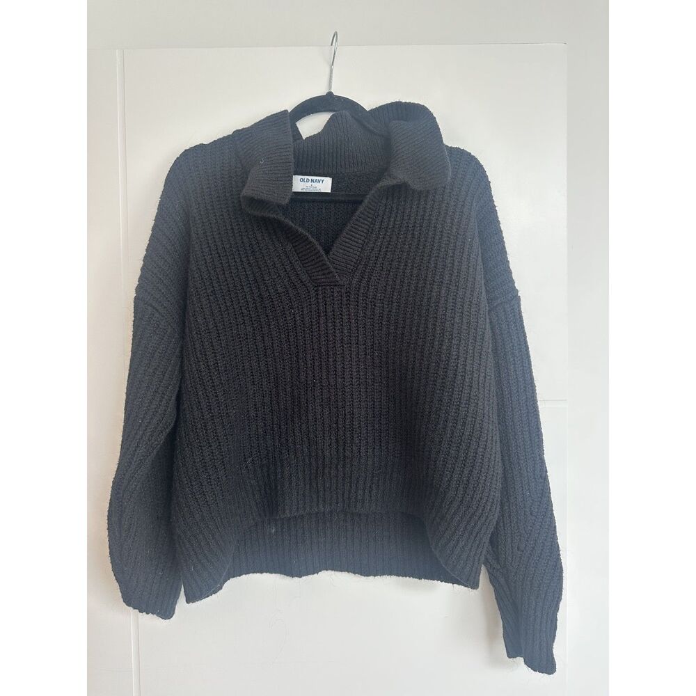 Old Navy Black ribbed V-neck Sweater